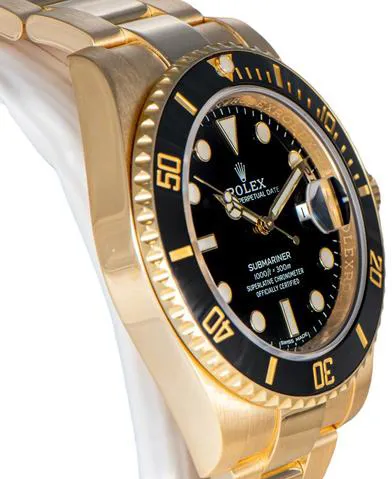 Rolex Submariner 116618LN 40mm Yellow gold Black 2