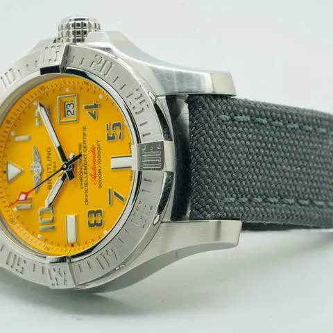 Breitling Avenger II Seawolf A1733110/I519 45mm Stainless steel Yellow 2