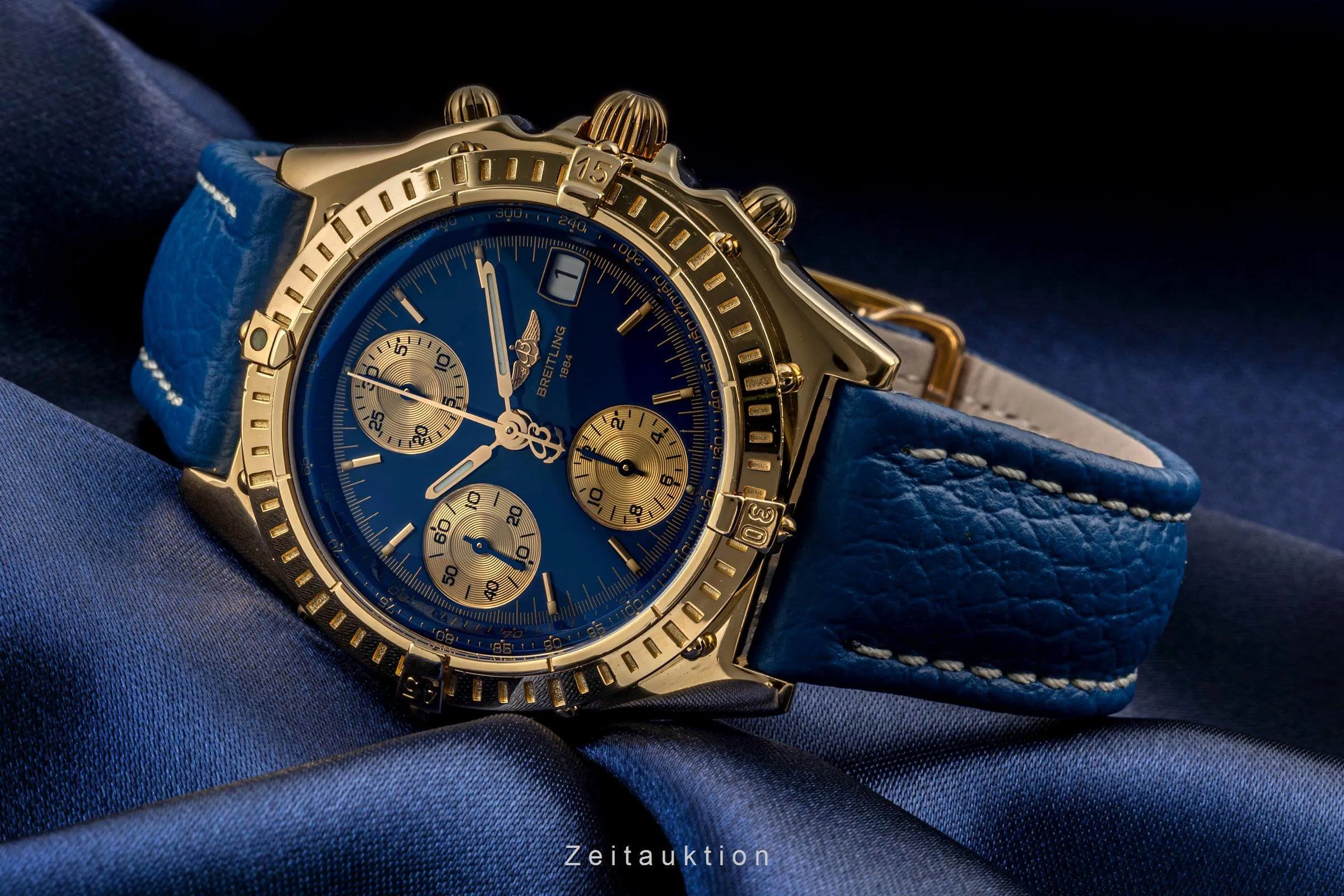 Breitling Chronomat K13050.1 40mm Yellow gold Blue 1