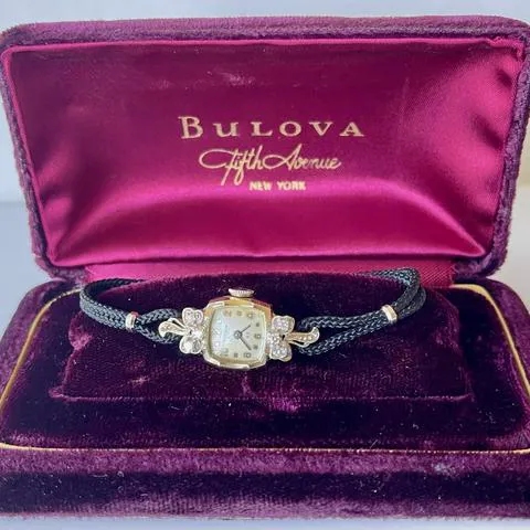 Bulova Diamond 932639 14mm Yellow gold Silver 2