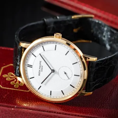 Patek Philippe Calatrava 3893 33mm Yellow gold White