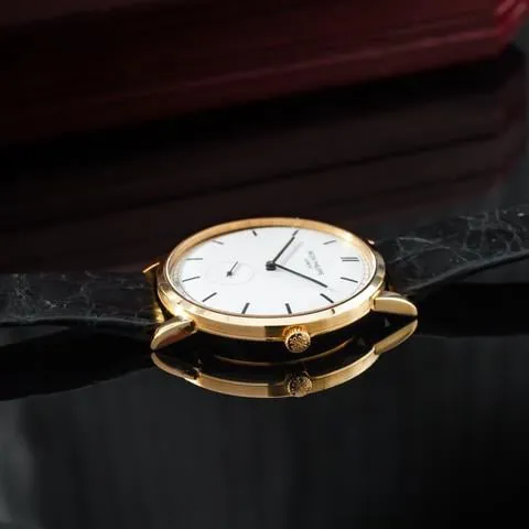 Patek Philippe Calatrava 3893 33mm Yellow gold White 13