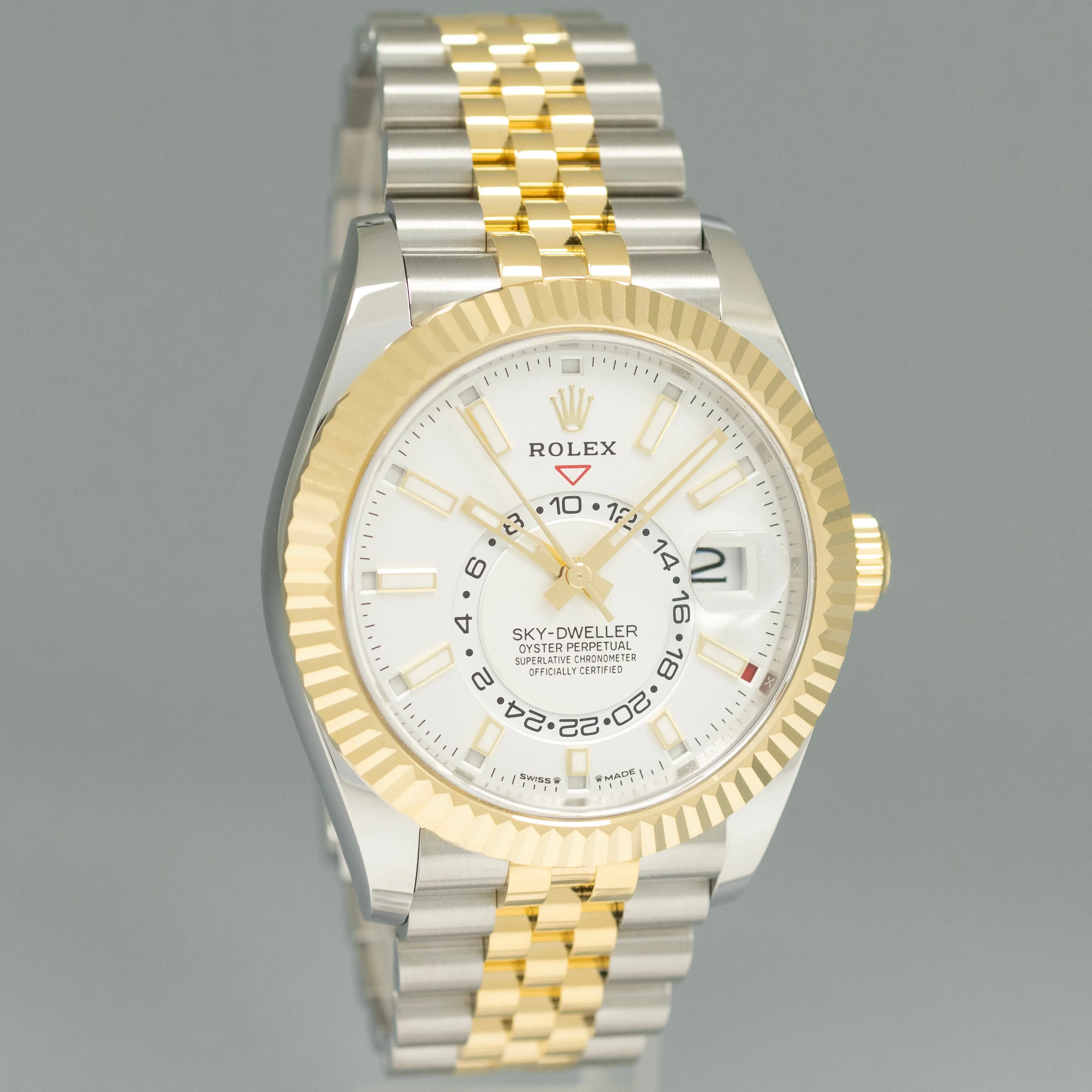 Rolex Sky-Dweller 336933 42mm Stainless steel White 2