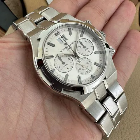 Vacheron Constantin Overseas Chronograph 49140 40mm Stainless steel Silver 10