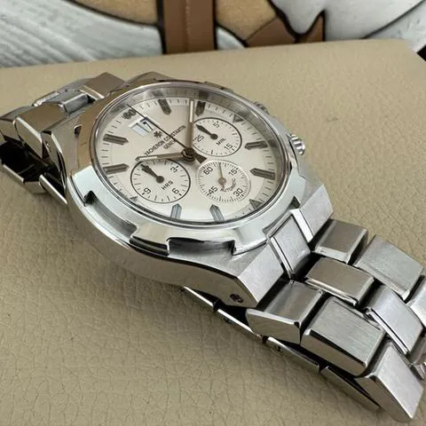 Vacheron Constantin Overseas Chronograph 49140 40mm Stainless steel Silver 12