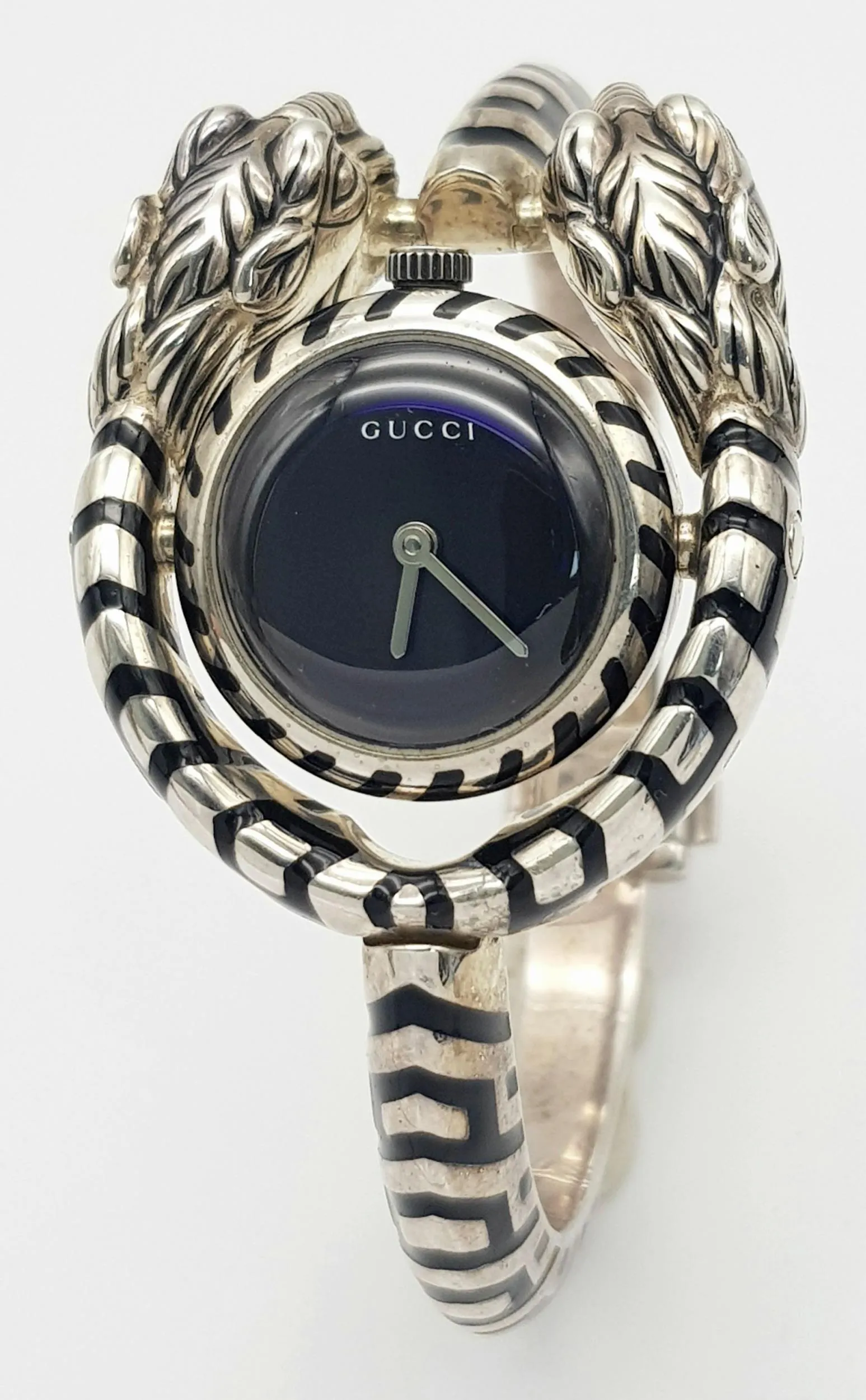 Gucci 24mm Silver Black 8