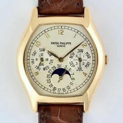 Patek Philippe Perpetual Calendar 5040J 18mm Yellow gold Silver