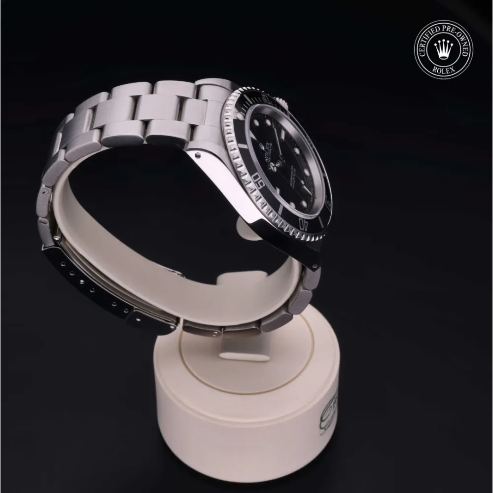 Rolex Submariner 14060M 40mm Oystersteel Black 1