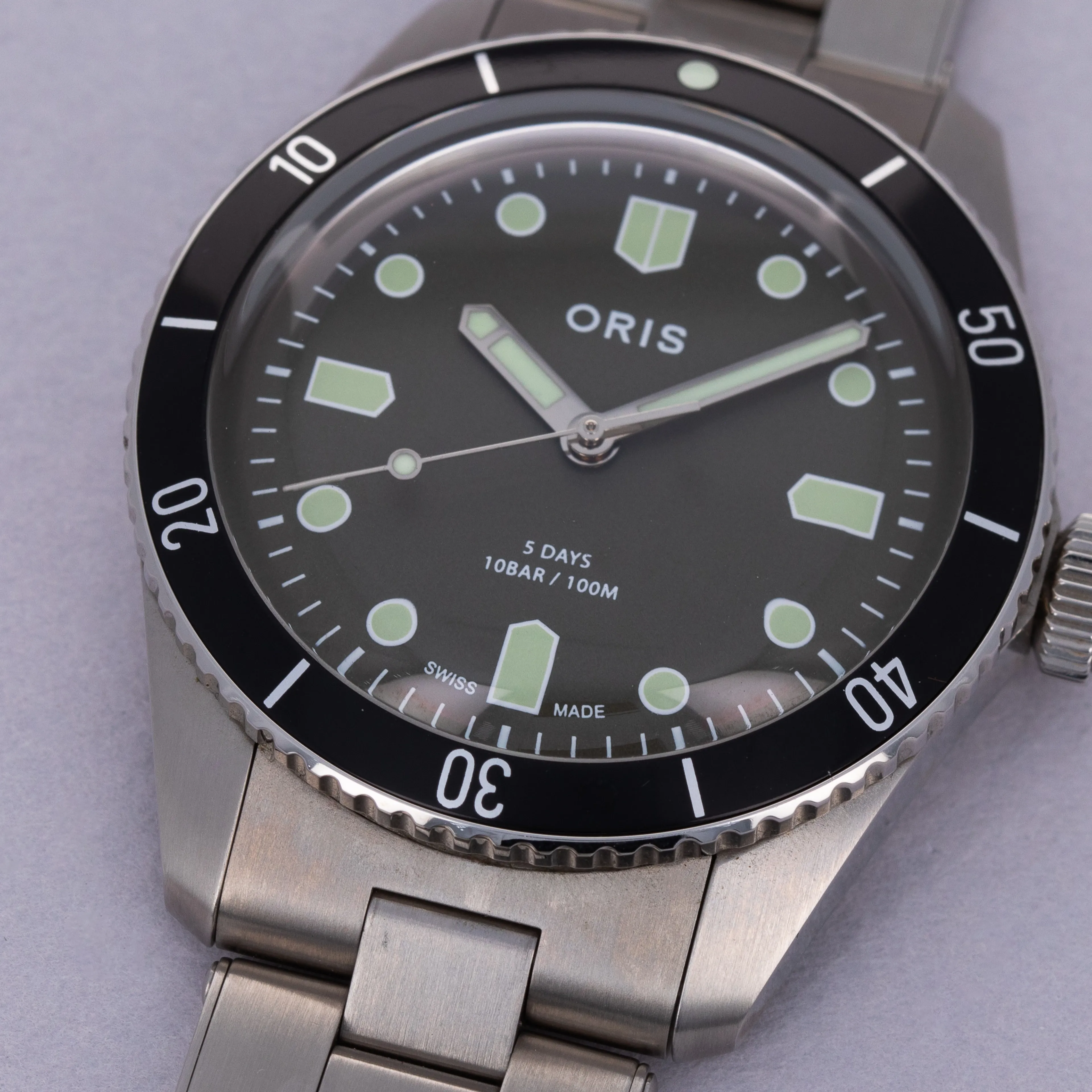 Oris x Hodinkee Divers Sixty Five 01 730 7757 4083 40mm Stainless steel Black 2