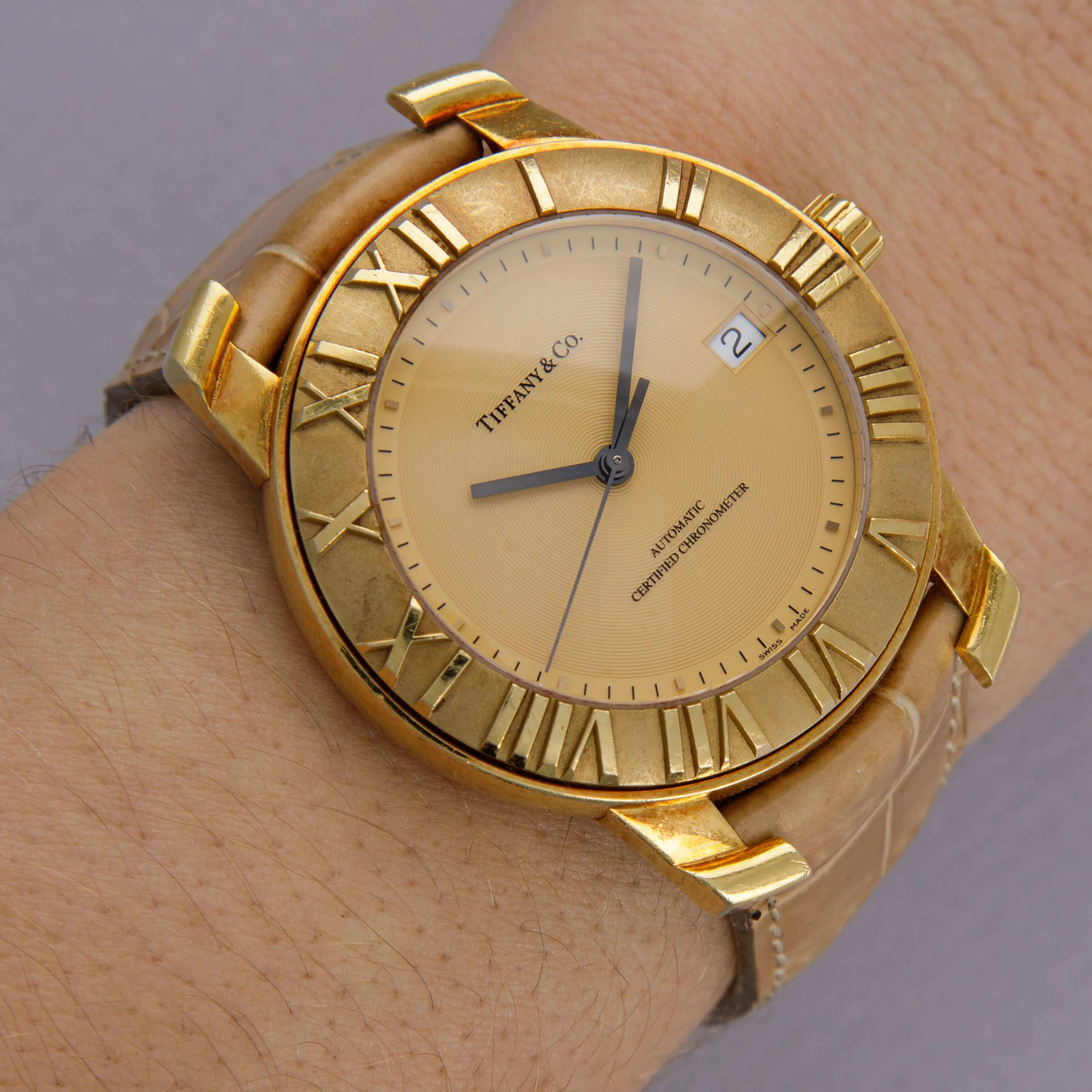 Tiffany Atlas 37.5mm Yellow gold Champagne 15