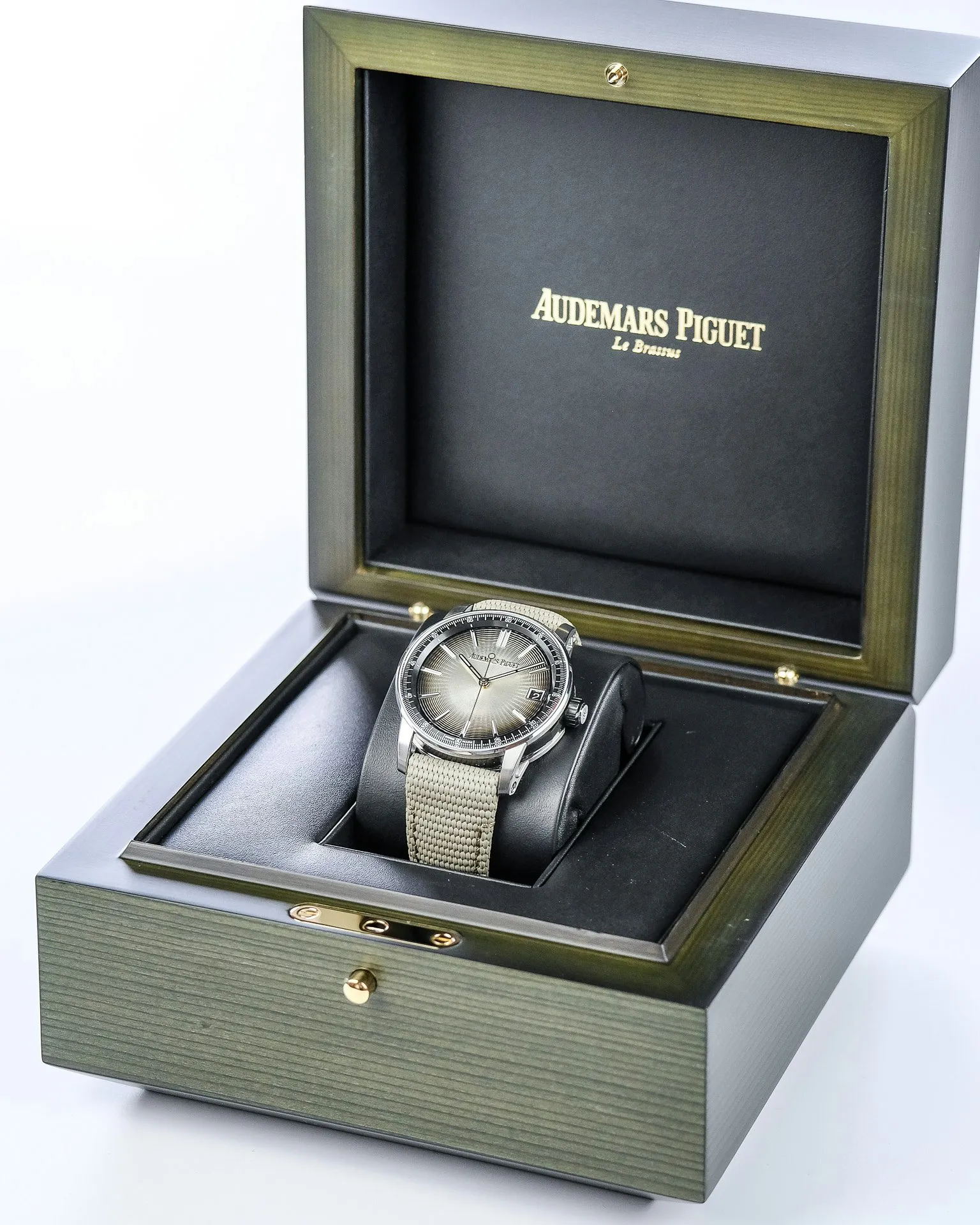 Audemars Piguet Code 11.59 15210QT.OO.A064KB.01 41mm Ceramic and Stainless steel Beige 12