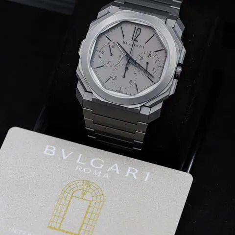 Bulgari Octo 103068 42mm Titanium Gray 15