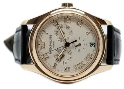 Patek Philippe Annual Calendar 5035R 37mm Rose gold Silver