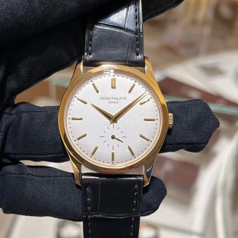 Patek Philippe Calatrava 5196J-001 37mm Yellow gold Silver 1