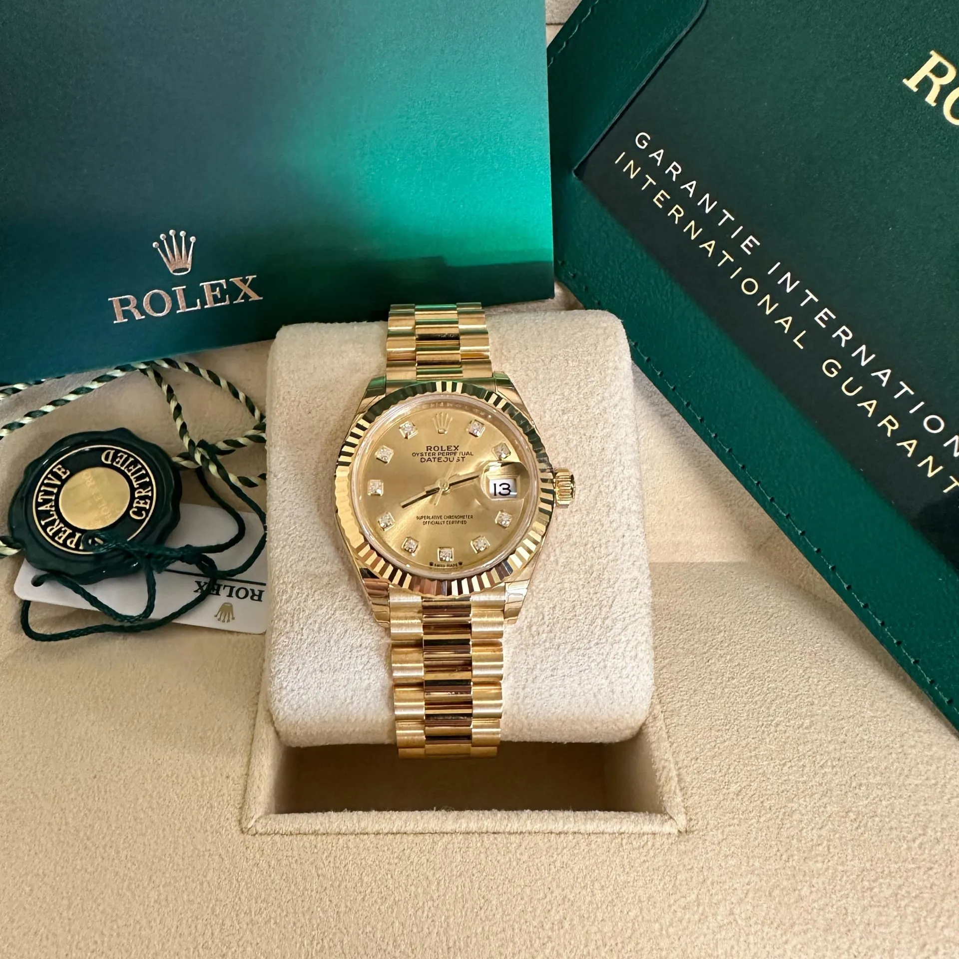 Rolex Lady-Datejust 279178-0017 28mm 18k yellow gold Champagne