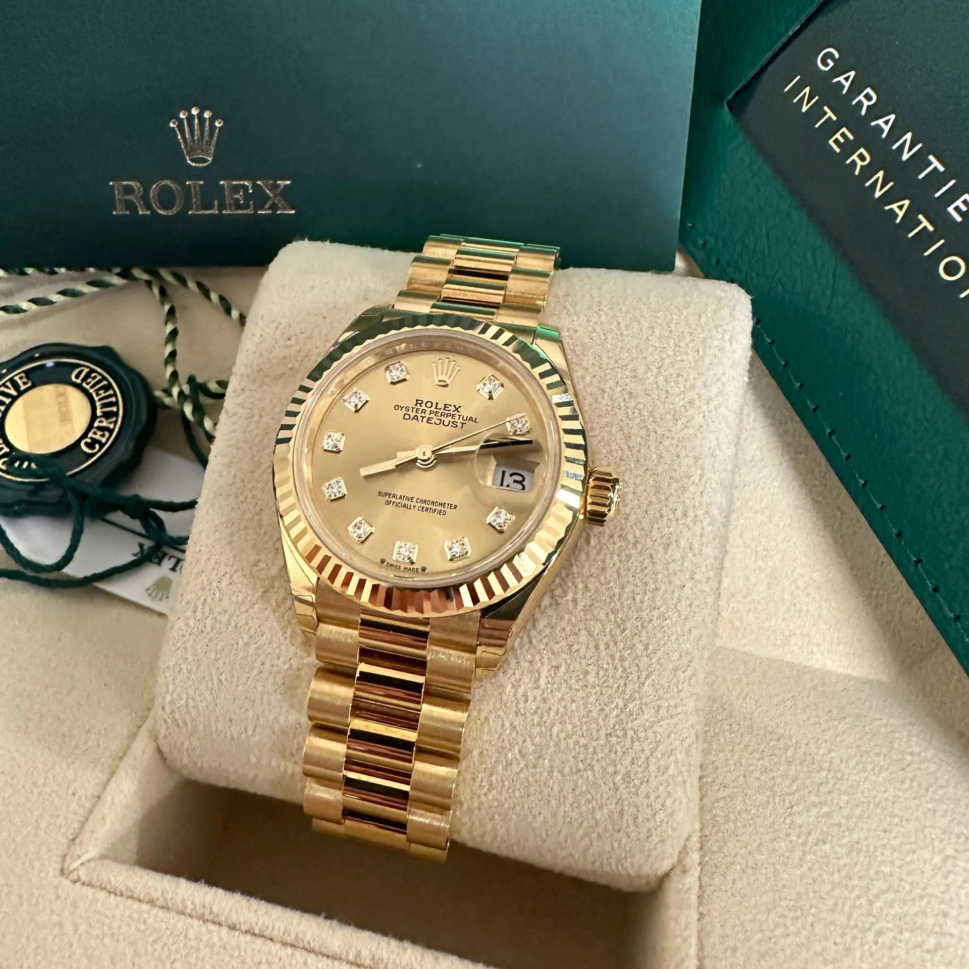 Rolex Lady-Datejust 279178-0017 28mm 18k yellow gold Champagne 2