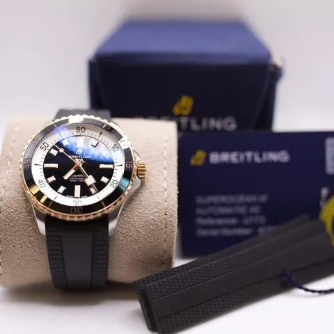 Breitling Superocean U17375211B1S1 42mm Yellow gold and Stainless steel Black 1