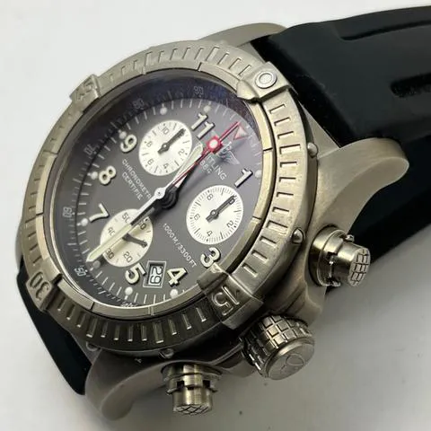 Breitling Avenger E73360 44mm Titanium Gray 3