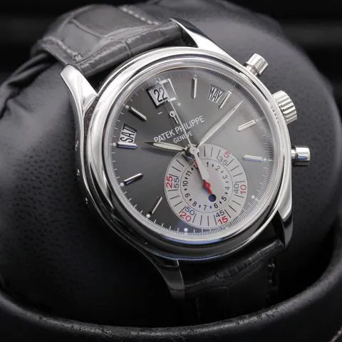 Patek Philippe Annual Calendar Chronograph 5960P-001 40mm Platinum Gray 9