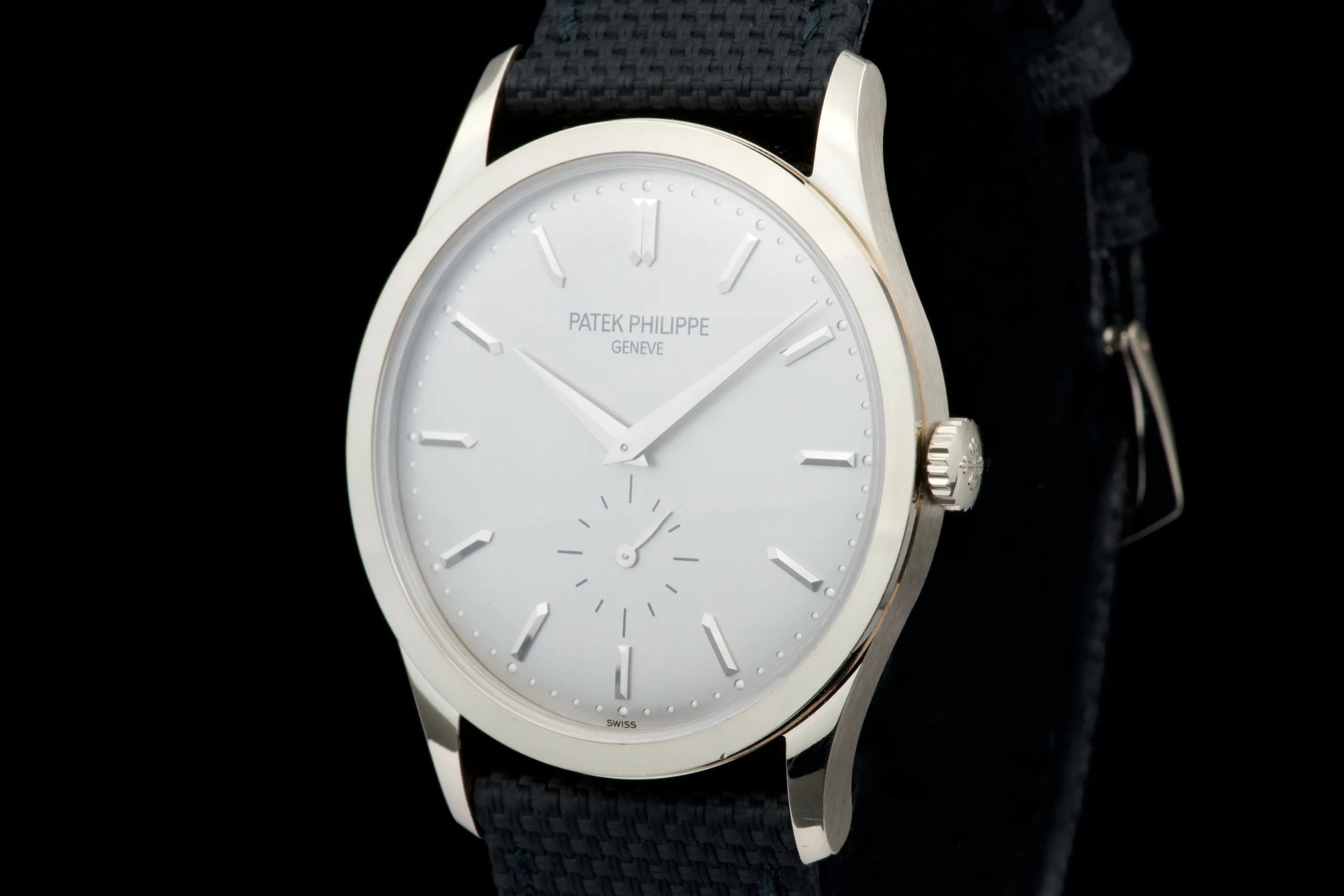 Patek Philippe Calatrava 5196G-001 37mm White gold Silver 1