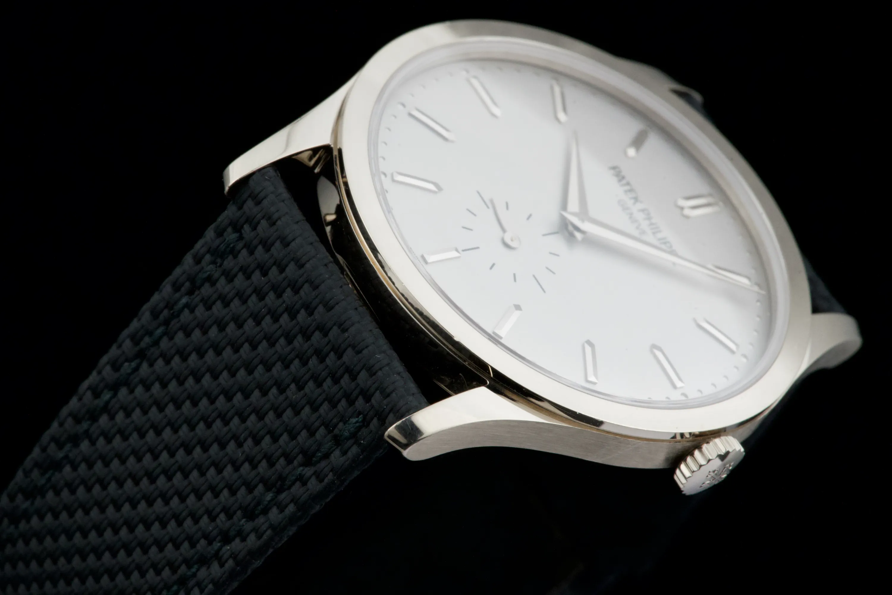 Patek Philippe Calatrava 5196G-001 37mm White gold Silver 7