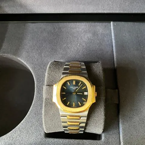 Patek Philippe Nautilus 3800/1 37mm Yellow gold and Stainless steel Blue 2