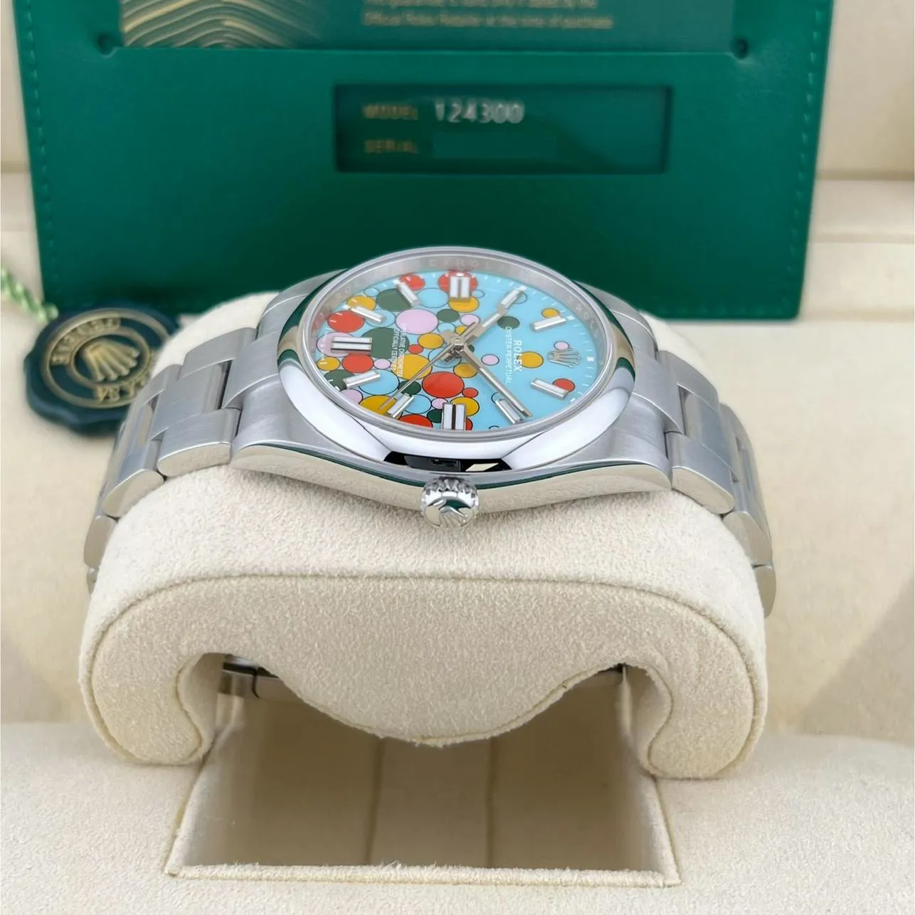 Rolex Oyster Perpetual 124300-0008 41mm Oystersteel Blue and Artistic dial 3