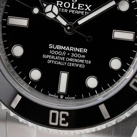 Rolex Submariner (No Date) 41 124060 41mm Stainless steel Black 12