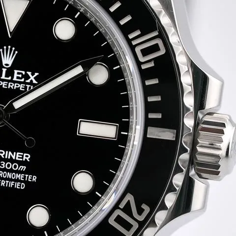 Rolex Submariner (No Date) 41 124060 41mm Stainless steel Black 13