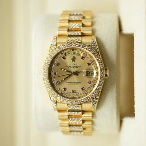 Rolex Day-Date 36 18388 36mm Yellow gold Champagne