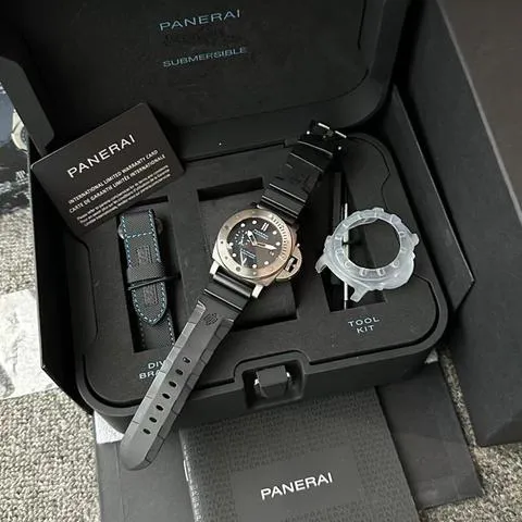 Panerai Submersible PAM 01305 47mm Titanium Black 1