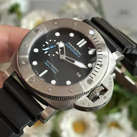 Panerai Submersible PAM 01305 47mm Titanium Black 3