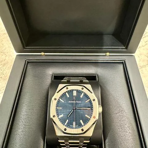 Audemars Piguet Royal Oak 15500ST.OO.1220ST.01 41mm Stainless steel Blue 6