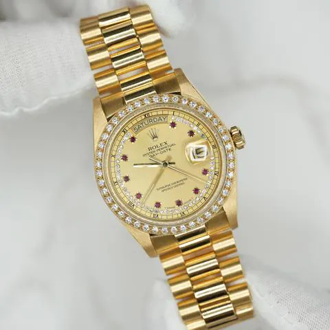 Rolex Day-Date 36 18048 36mm Yellow gold Champagne