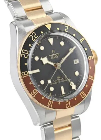 Tudor Black Bay M79833MN-0001 41mm Yellow gold and Stainless steel Black 3