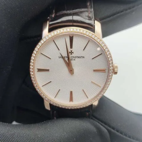 Vacheron Constantin Traditionnelle 82573/000R-9815 38mm Rose gold Silver