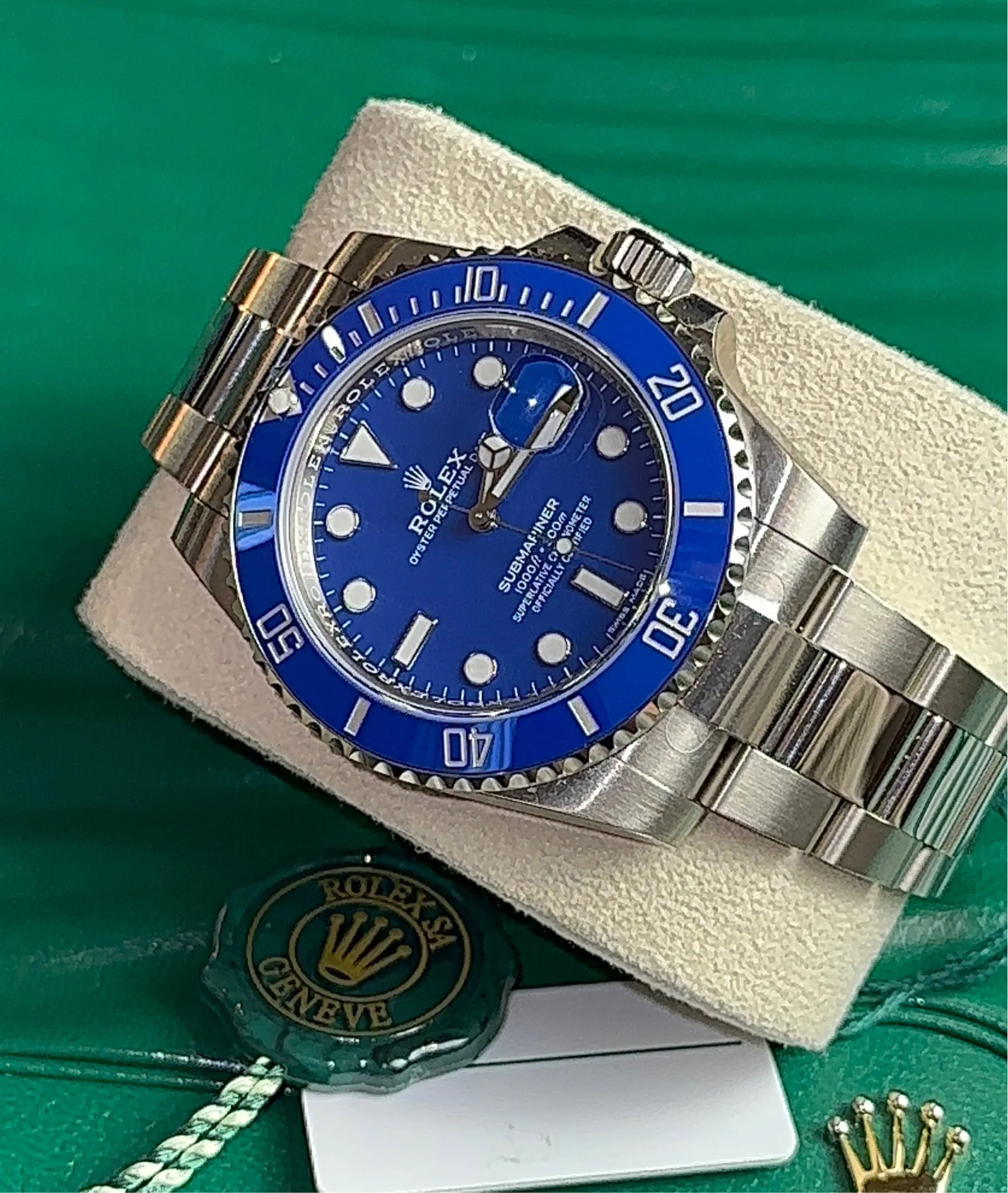 Rolex Submariner 116619LB 41mm White gold Blue