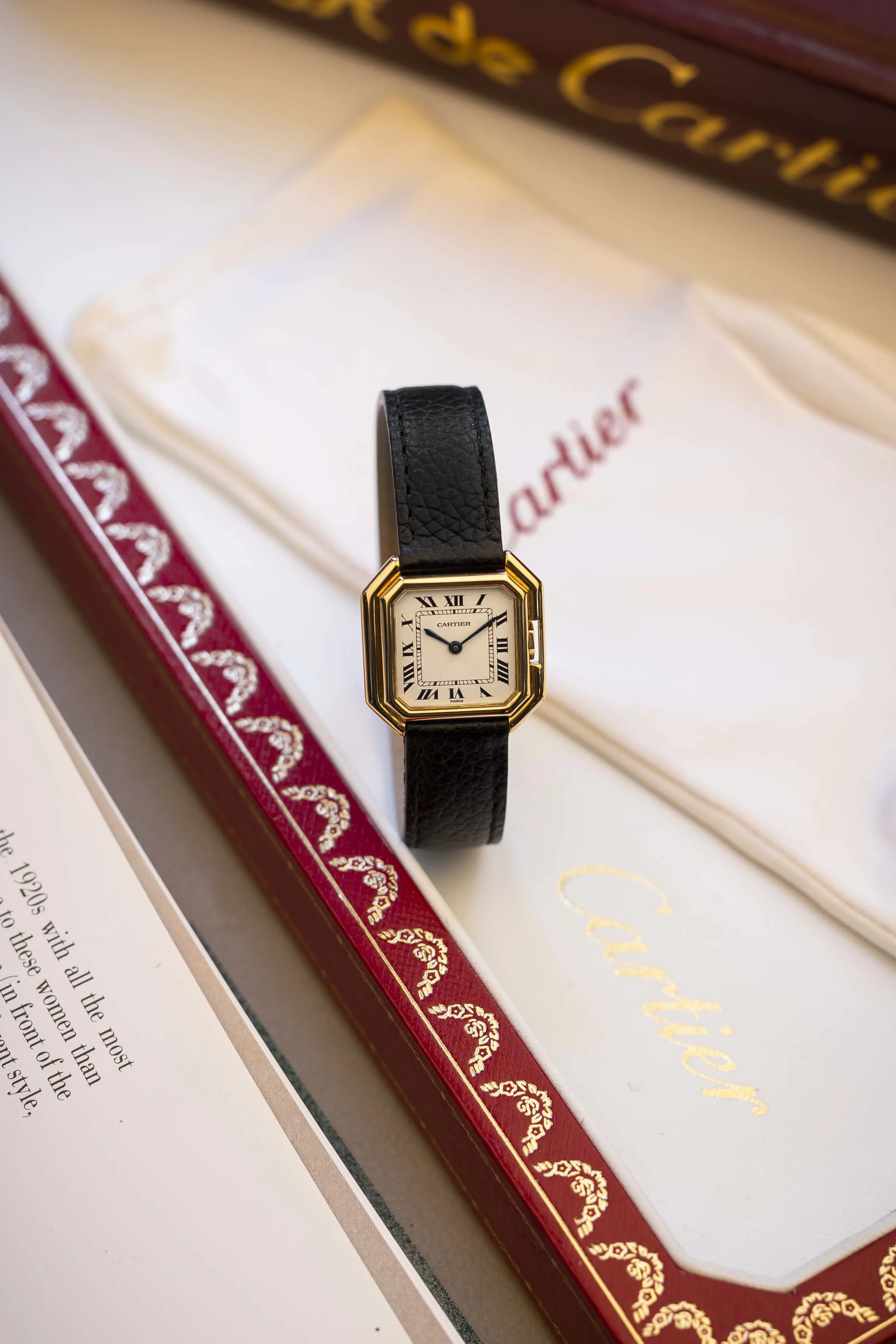 Cartier Ceinture 78100 2.5mm Yellow gold White