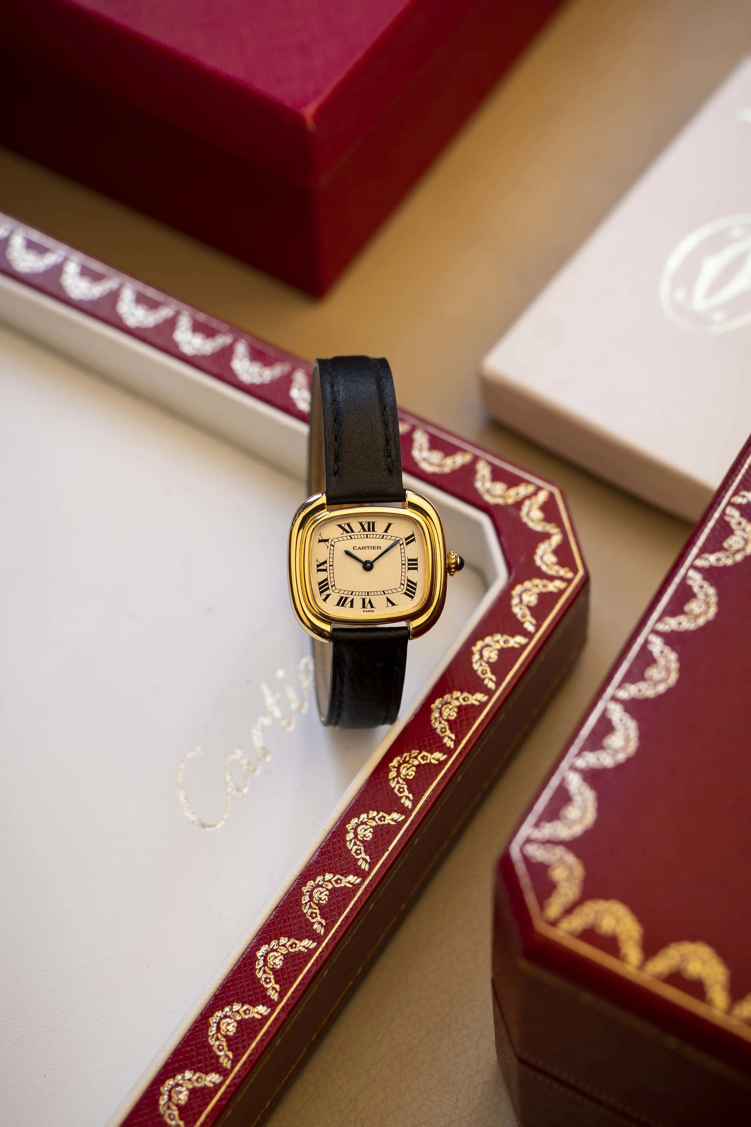 Cartier Gondole 2.7mm Yellow gold White