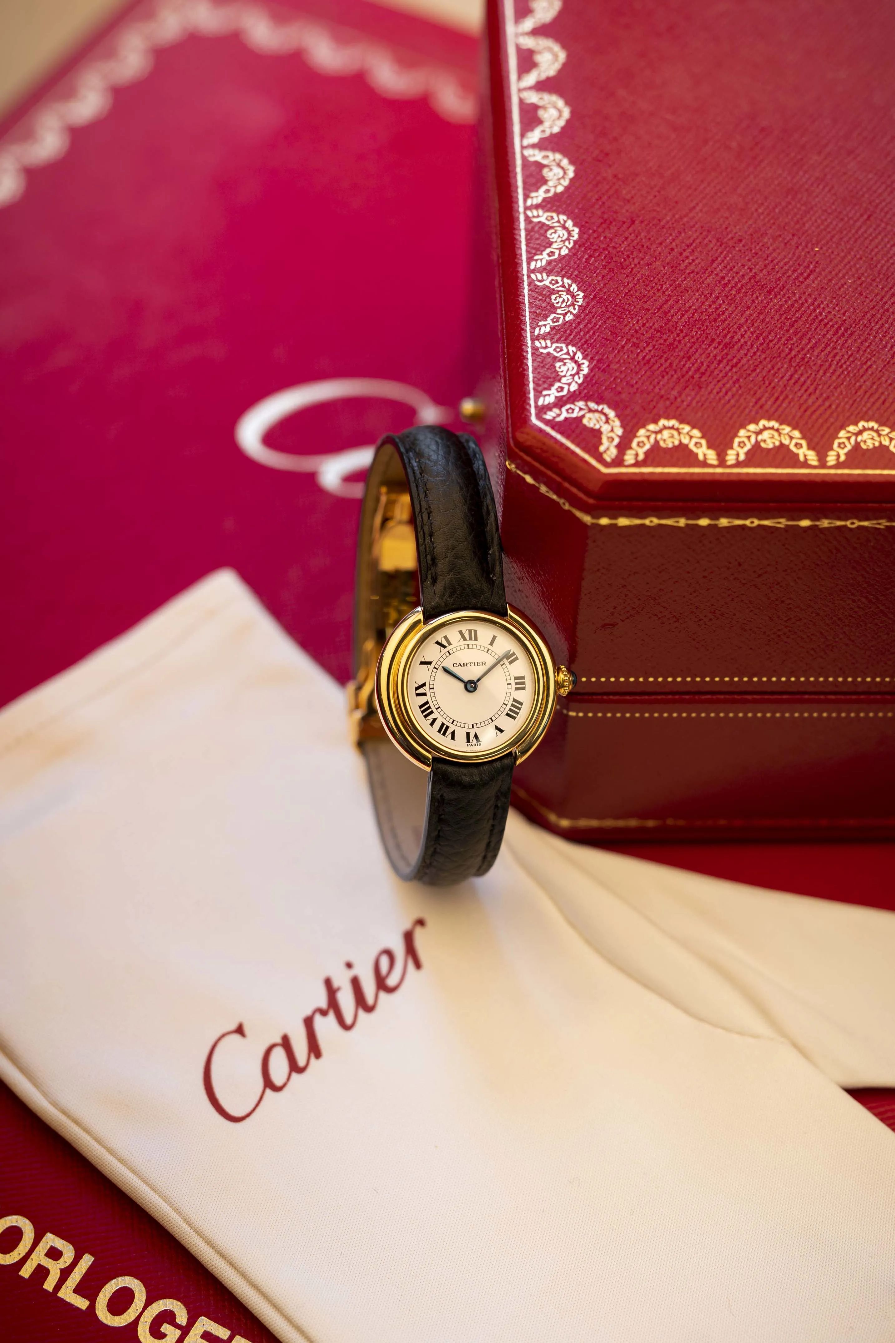 Cartier Vendôme 67080 2.6mm Yellow gold White