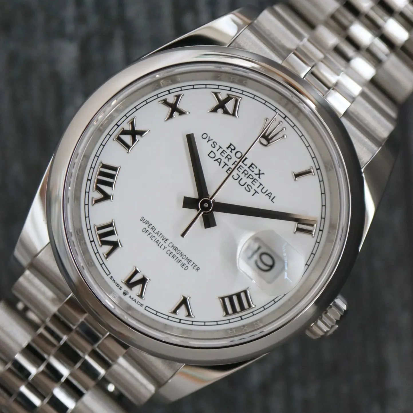 Rolex Datejust 36 126200-0007 36mm Oystersteel White