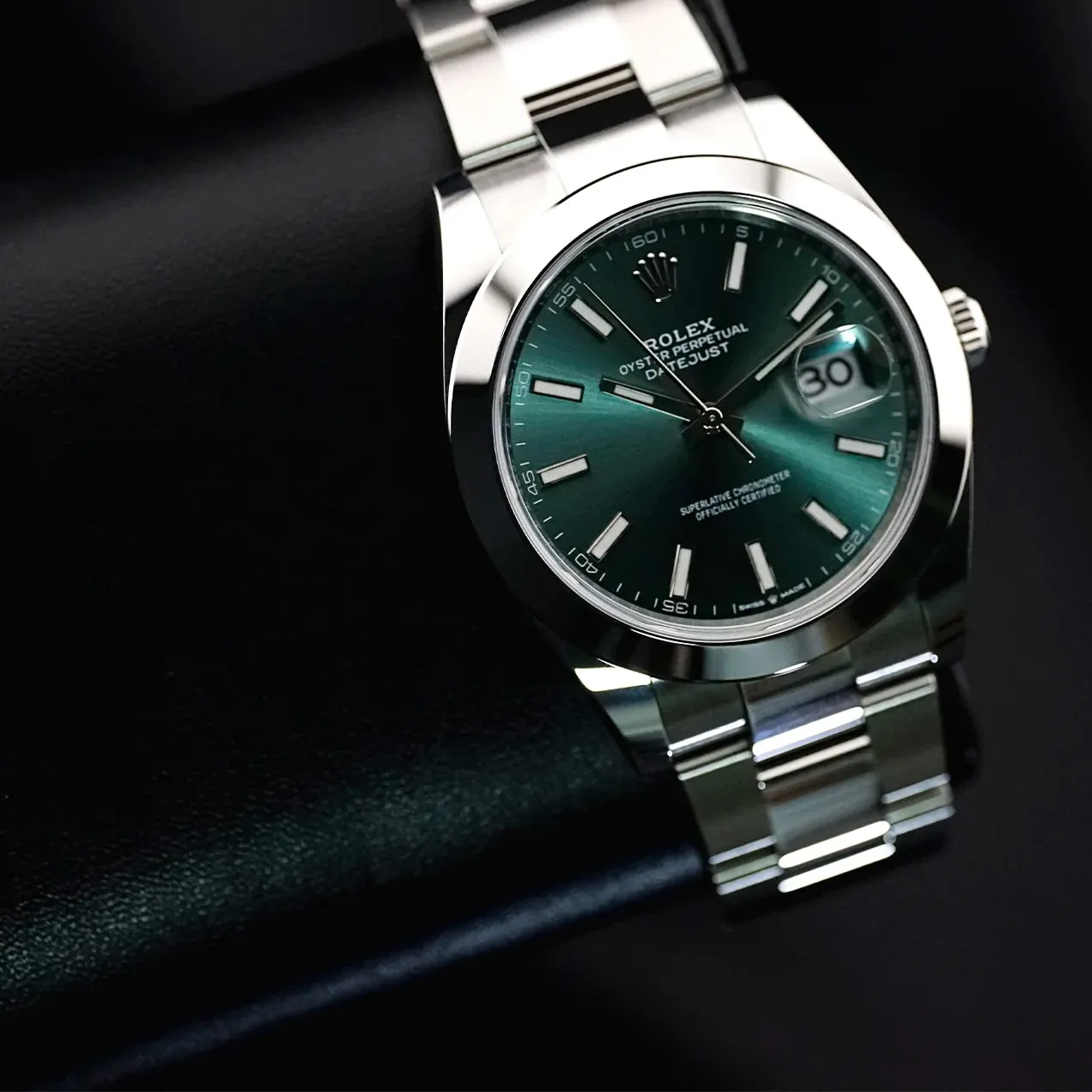 Rolex Datejust 126300-0019 41mm Oystersteel Green 2