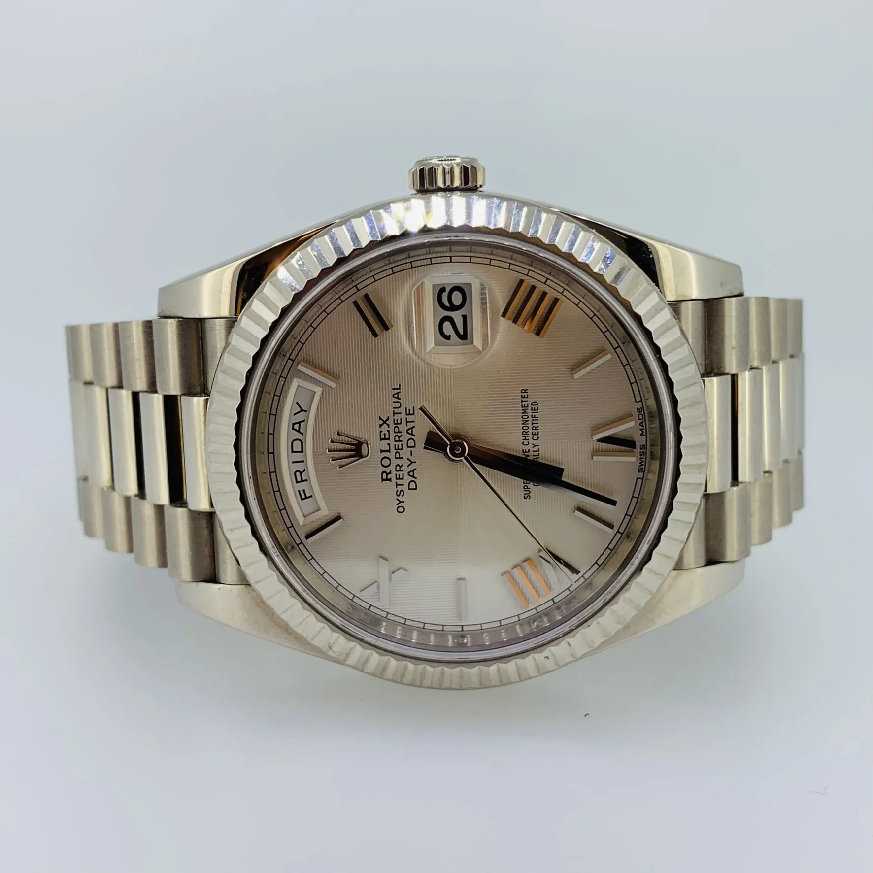 Rolex Day-Date 40 228239 40mm or blanc Silver