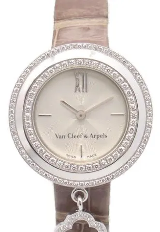 Van Cleef & Arpels Charms VCARO29A00 25.5mm White gold White