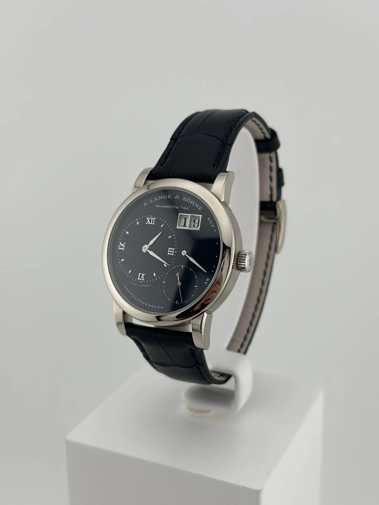 A. Lange & Söhne Lange 1 101.027 38.5mm White gold Blue 4