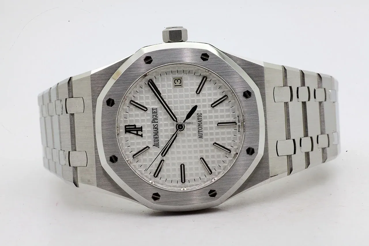 Audemars Piguet Royal Oak 15300ST.OO.1220ST.01 39mm Silver