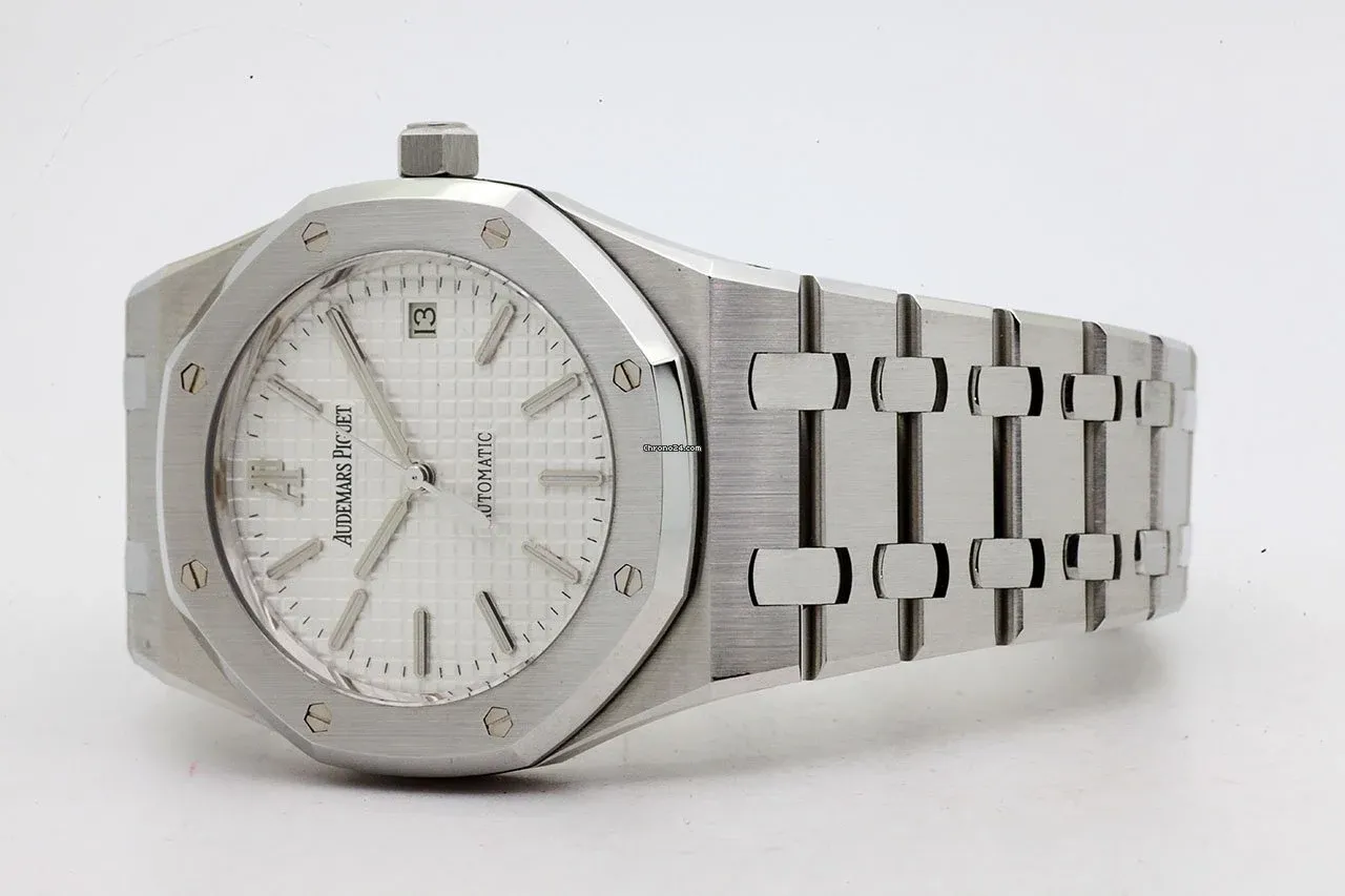 Audemars Piguet Royal Oak 15300ST.OO.1220ST.01 39mm Silver 5