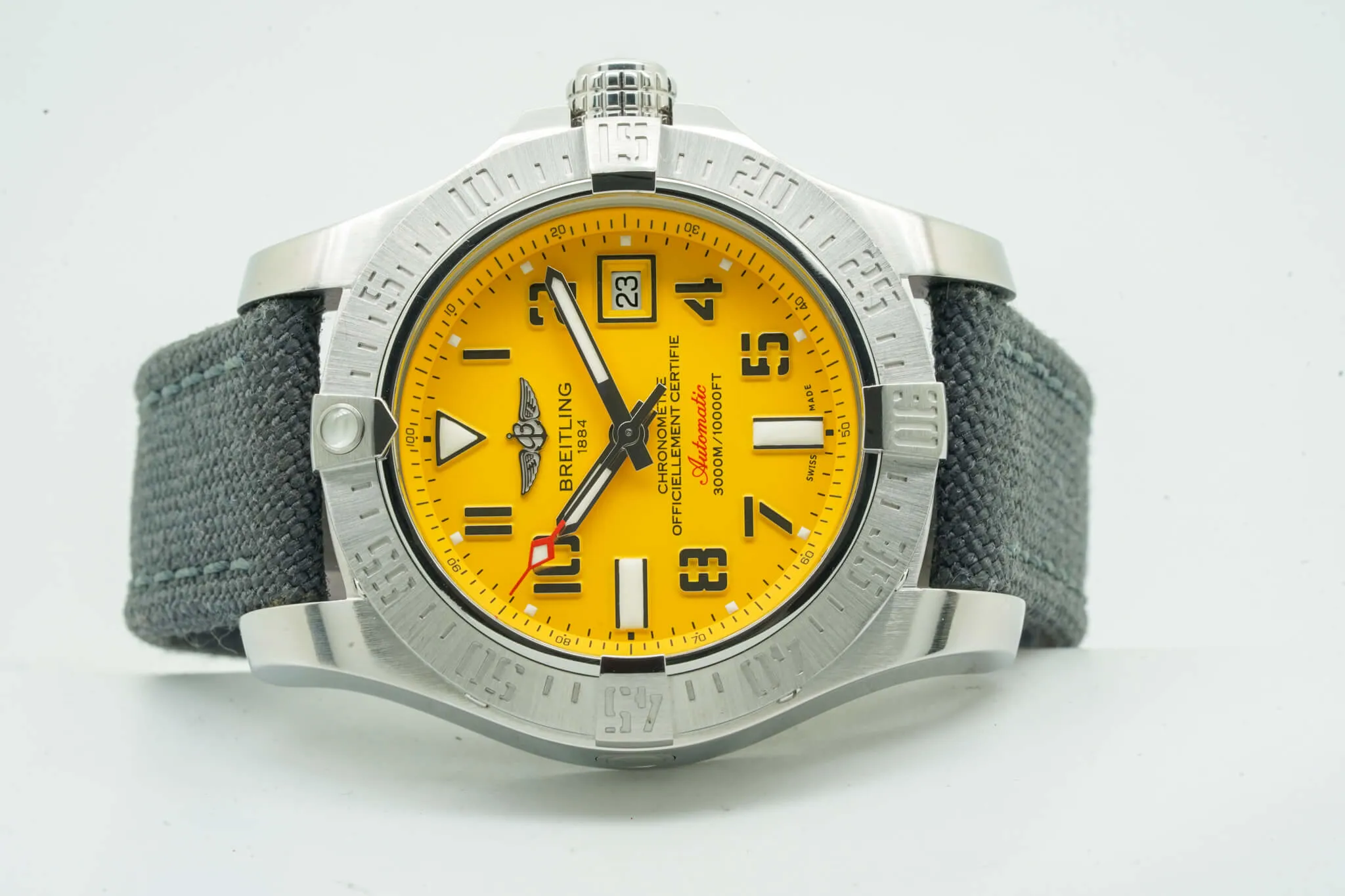 Breitling Avenger II Seawolf A1733110/I519 45mm Yellow 11