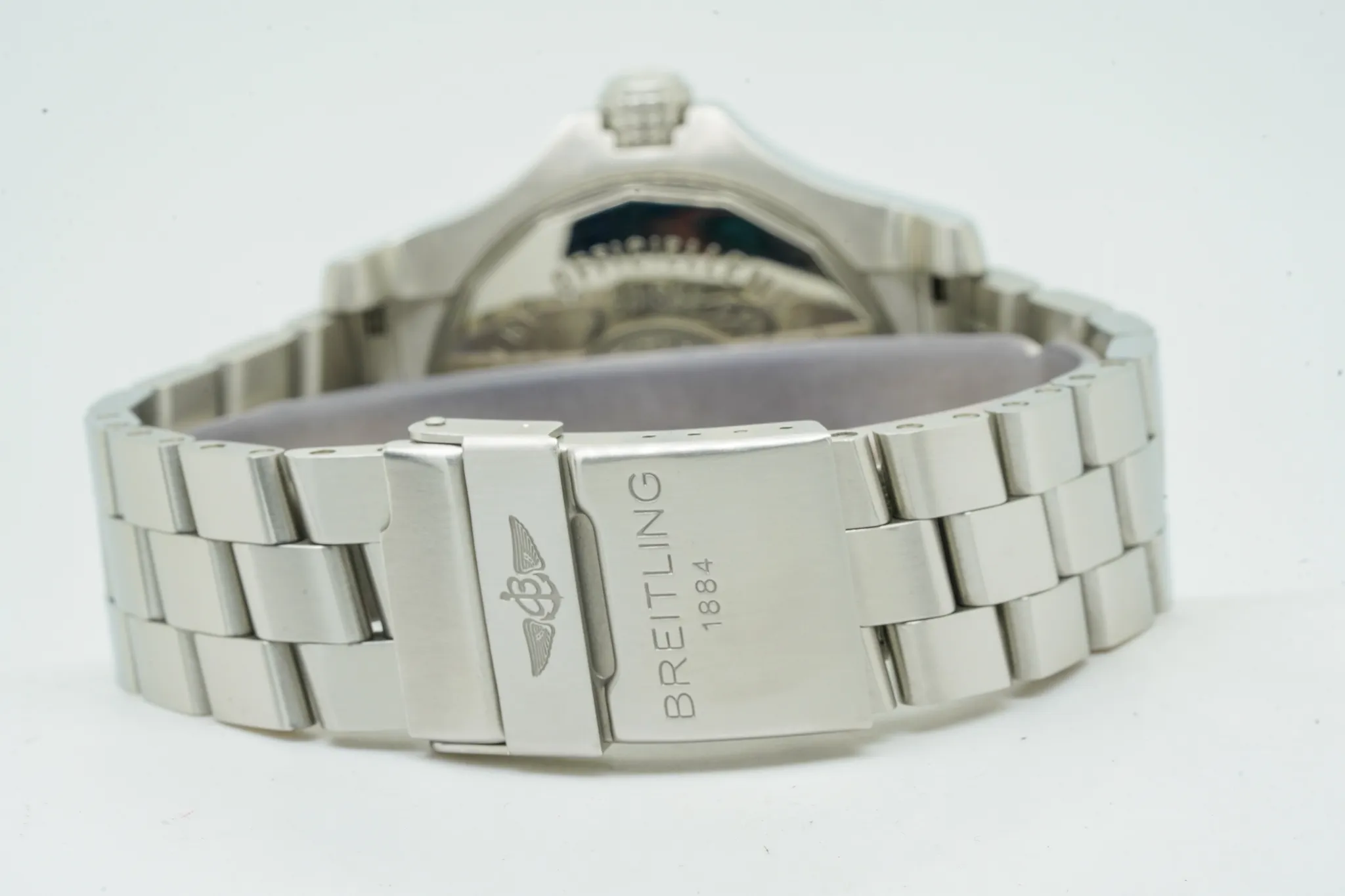 Breitling Avenger A17330 45mm 11