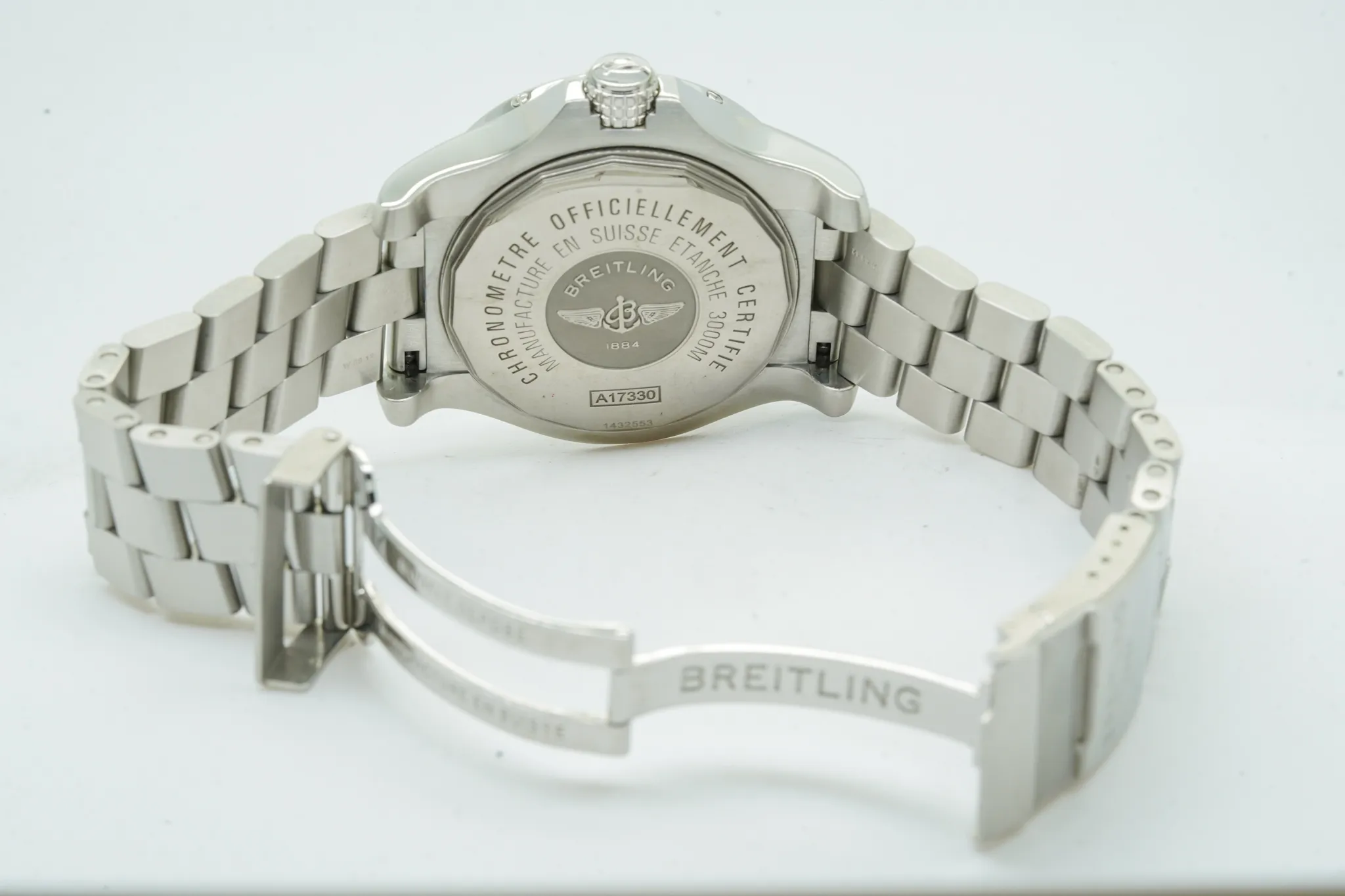 Breitling Avenger A17330 45mm 19